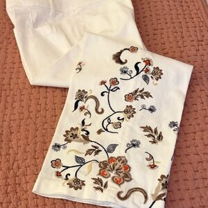 Chico's White Embroidered trouser crop.  Pair with navy, melon or white blouse.
